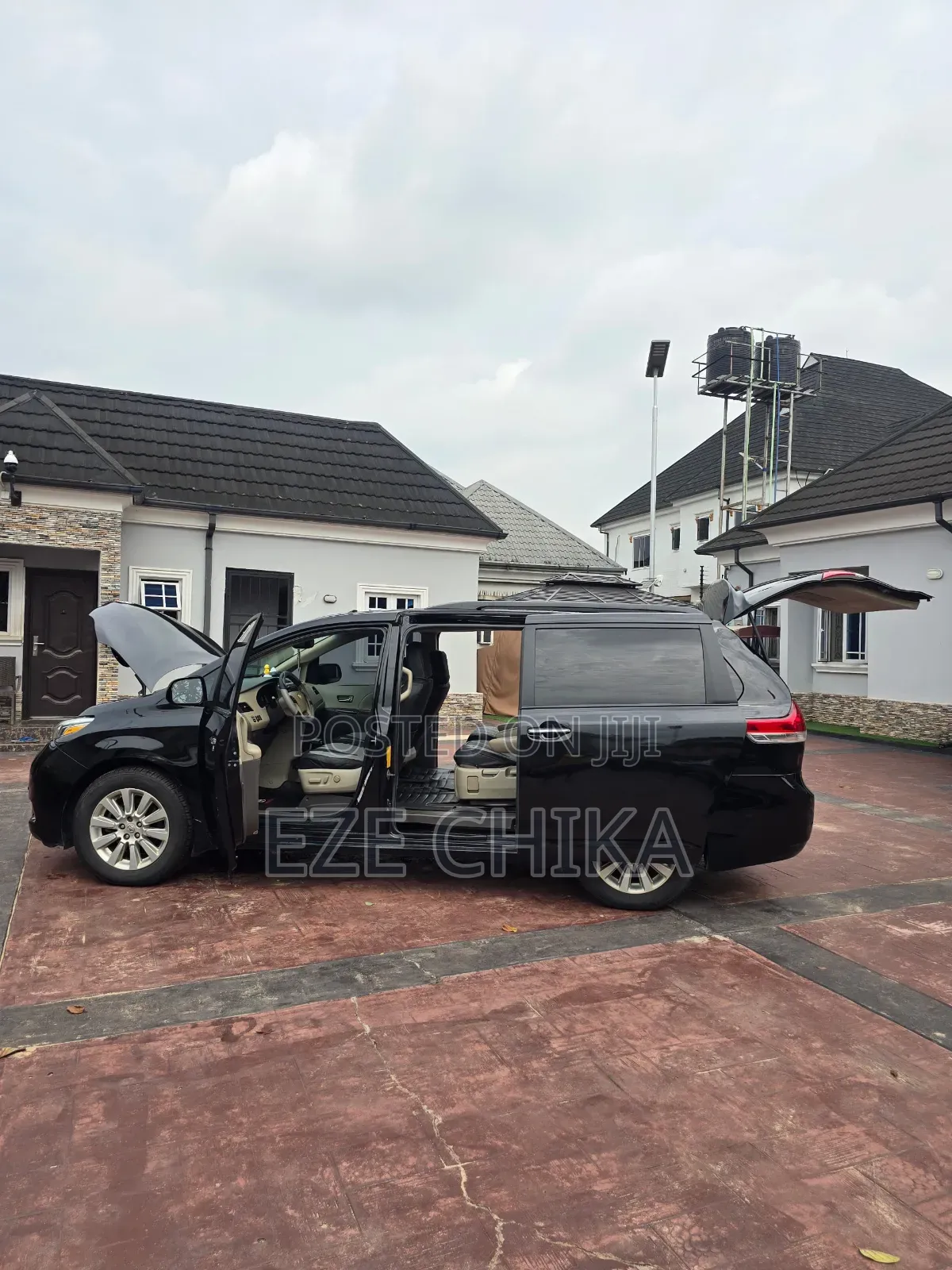 Toyota Sienna 2012 Black