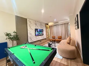 Cozy 2 Bedroom Apartment With a PS5, Snooker Board and Other Games