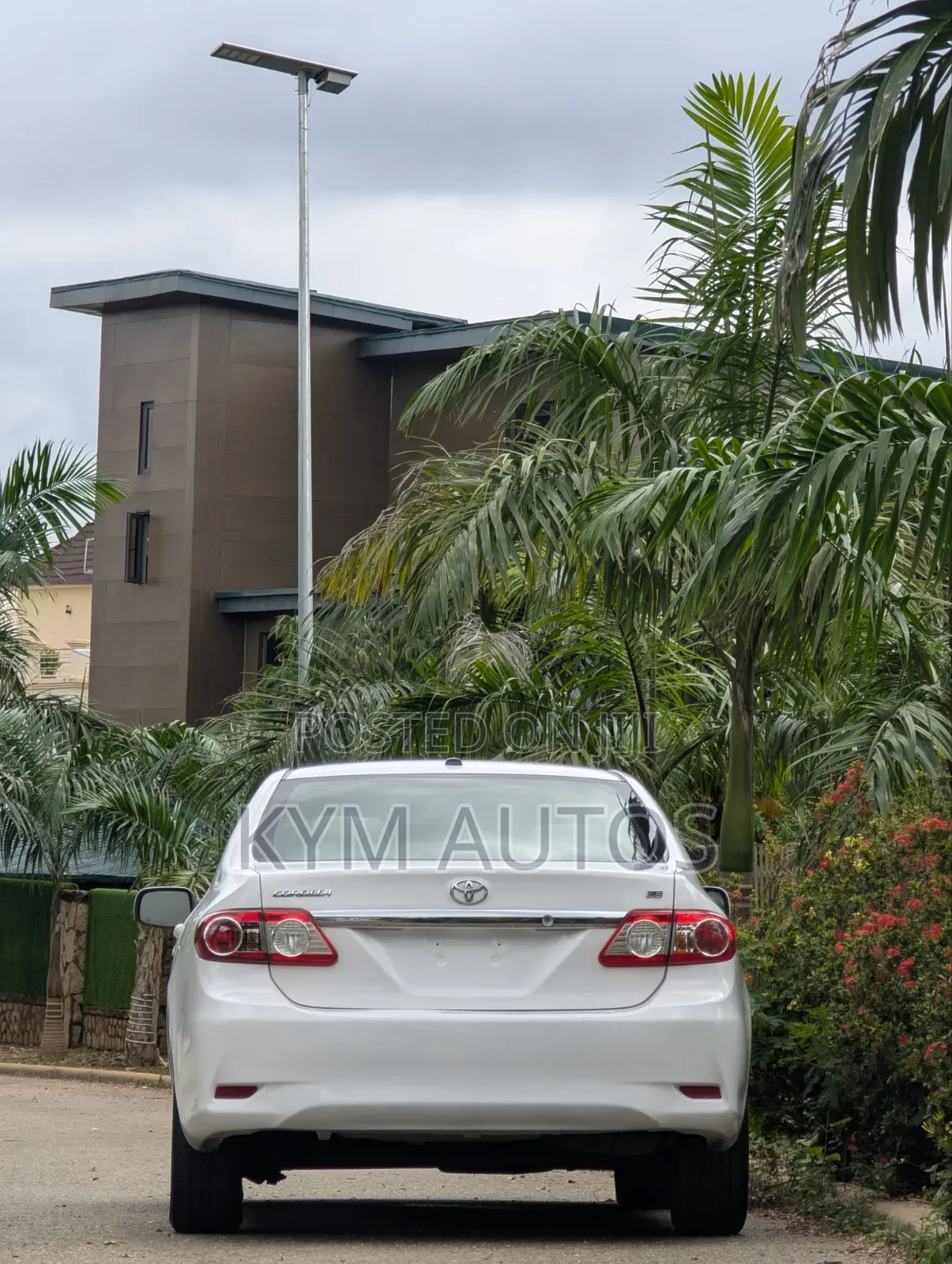 Toyota Corolla 2013 White
