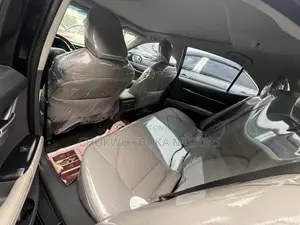Toyota Camry XSE V6 (3.5L V6 8A) 2019 Black