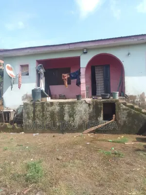 4bdrm Bungalow in Alao Street, Isawo for sale