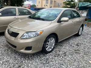 Toyota Corolla 2010 Gold