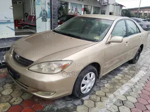 Toyota Camry 2003 Gold