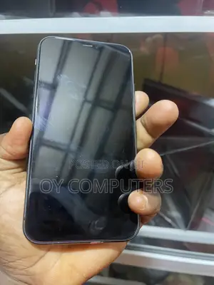 Apple iPhone 11 64 GB Black