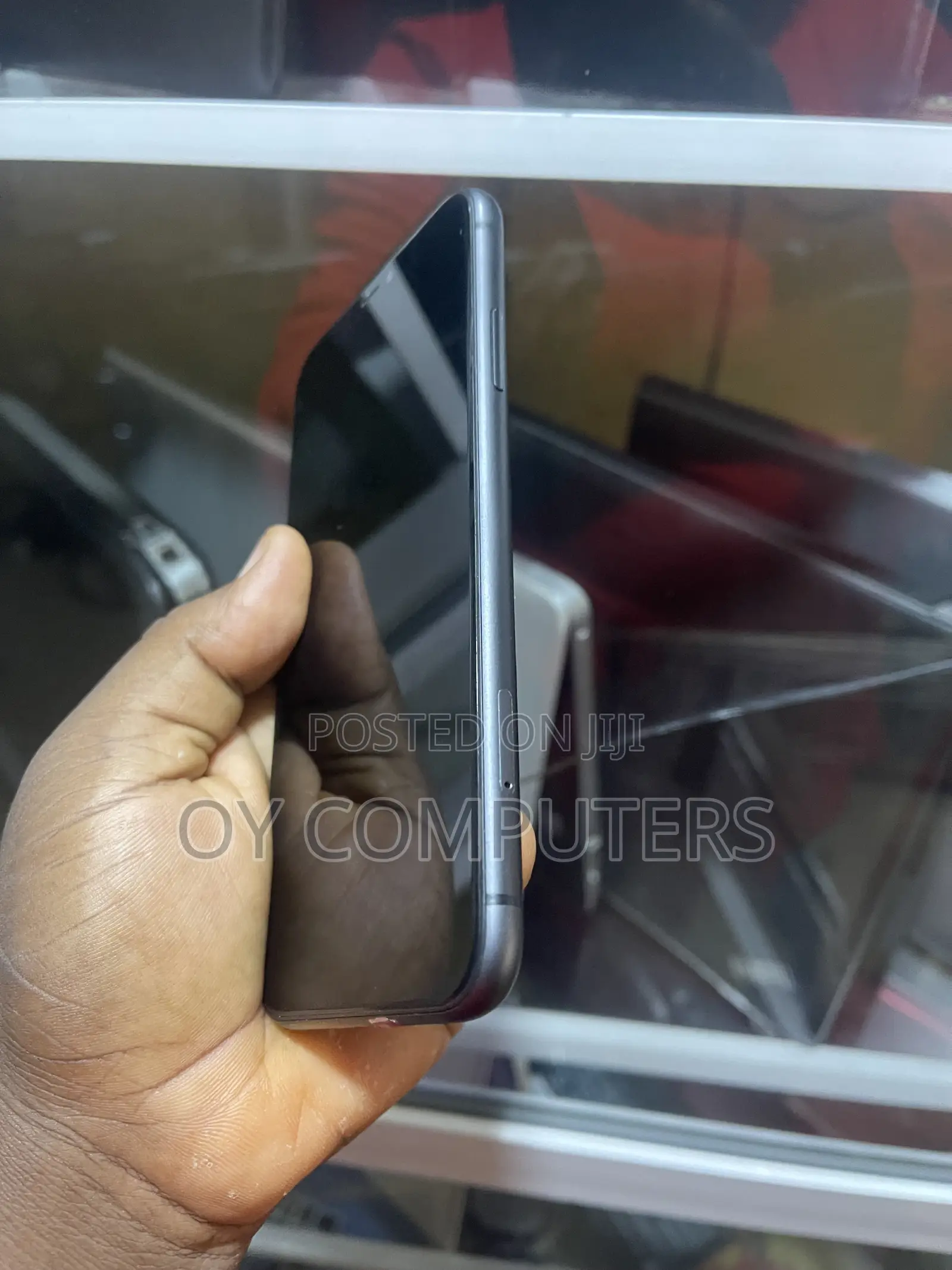 Apple iPhone 11 64 GB Black