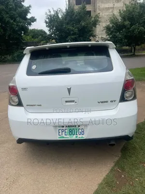 Pontiac Vibe 2010 White