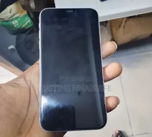 Apple iPhone XR 64 GB White