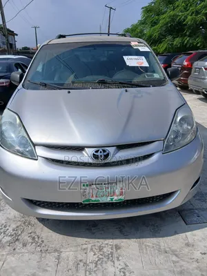 Toyota Sienna 2006 Silver