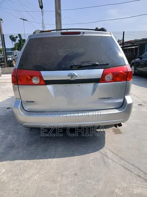 Toyota Sienna 2006 Silver