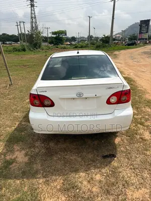Toyota Corolla LE 2006 White