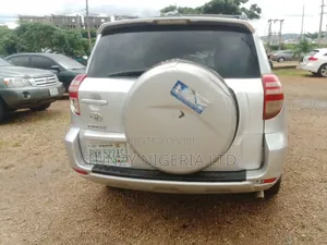 Toyota RAV4 2012 Silver