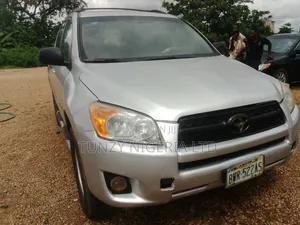 Toyota RAV4 2012 Silver