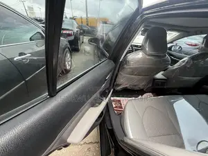 Toyota Camry XSE V6 (3.5L V6 8A) 2019 Black