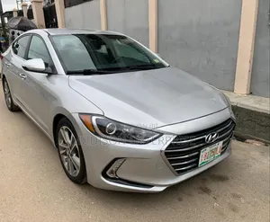Hyundai Elantra 2017 Silver
