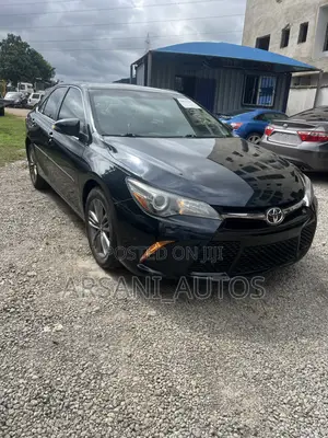Toyota Camry SE 4dr Sedan (2.5L 4cyl 6A) 2017 Blue