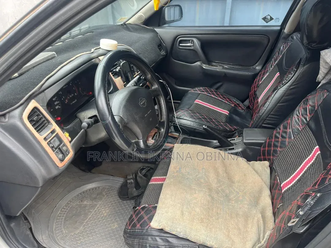 Nissan Primera 2002 Silver