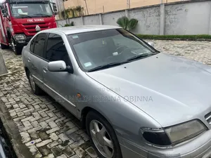 Nissan Primera 2002 Silver