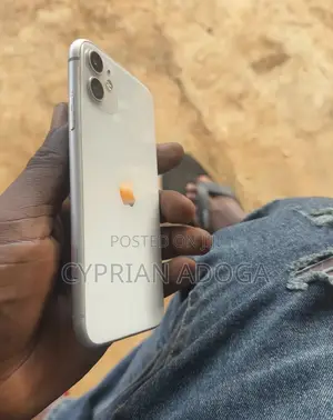 Apple iPhone 11 128 GB White