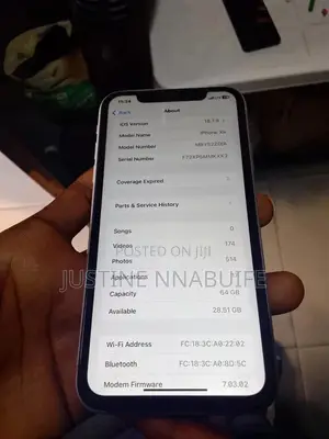 Apple iPhone XR 64 GB White