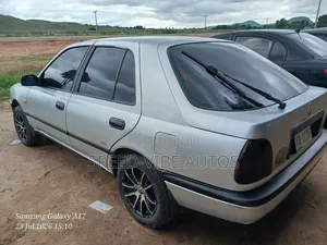 Nissan Primera 2000 Silver
