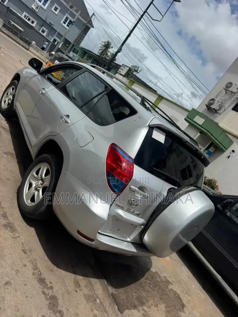 Toyota RAV4 2008 Silver