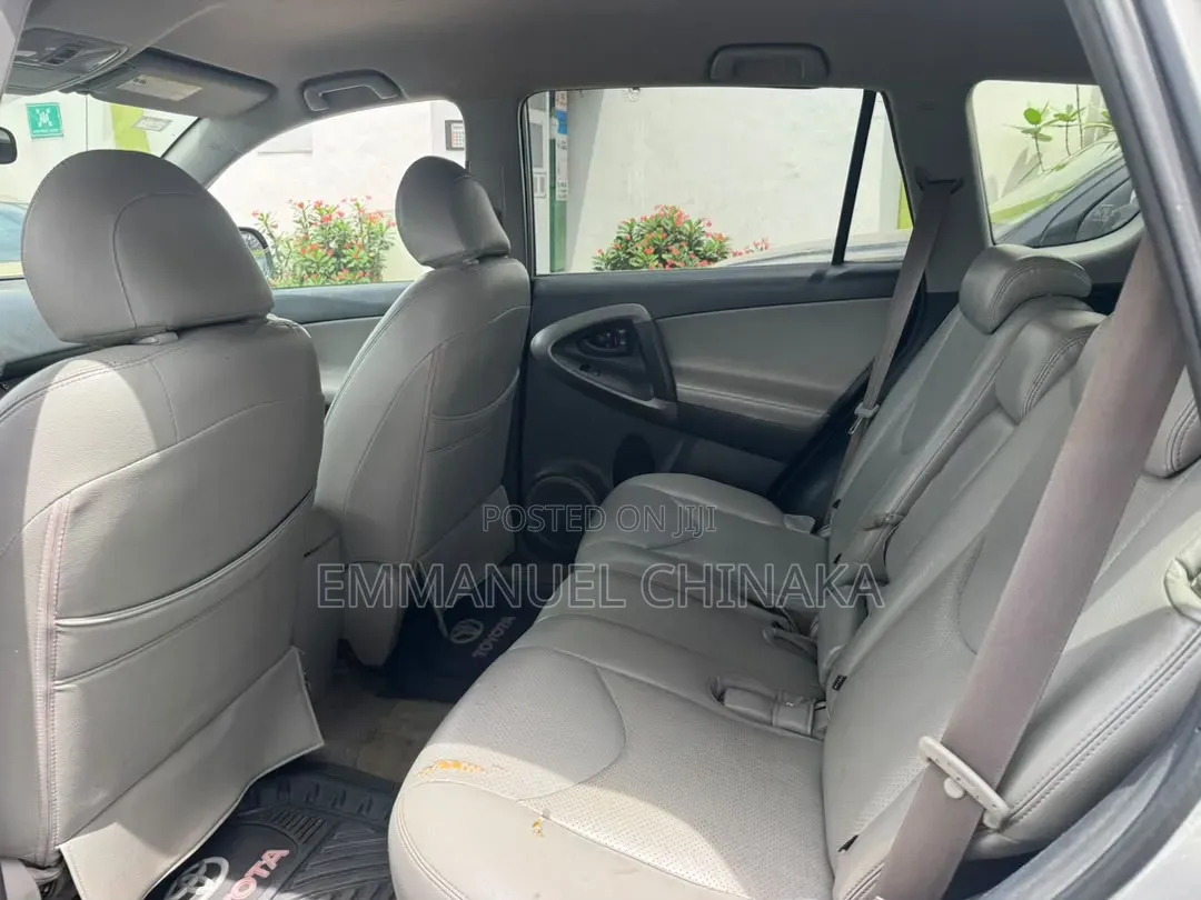 Toyota RAV4 2008 Silver