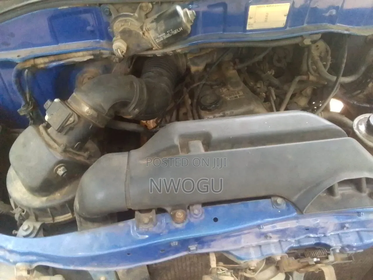 Toyota HiAce 2005 Blue