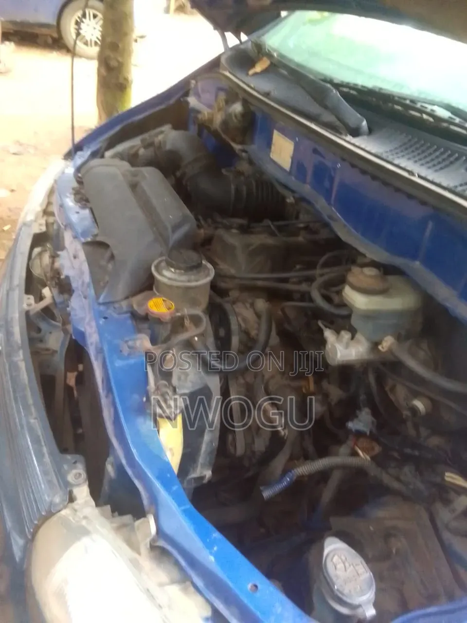 Toyota HiAce 2005 Blue