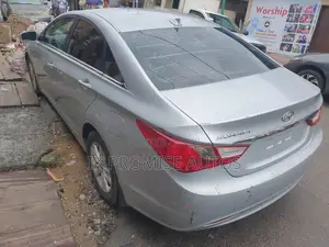 Hyundai Sonata 2012 Silver