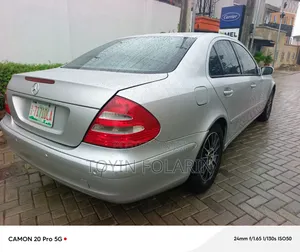 Mercedes-Benz E200 2004 Silver