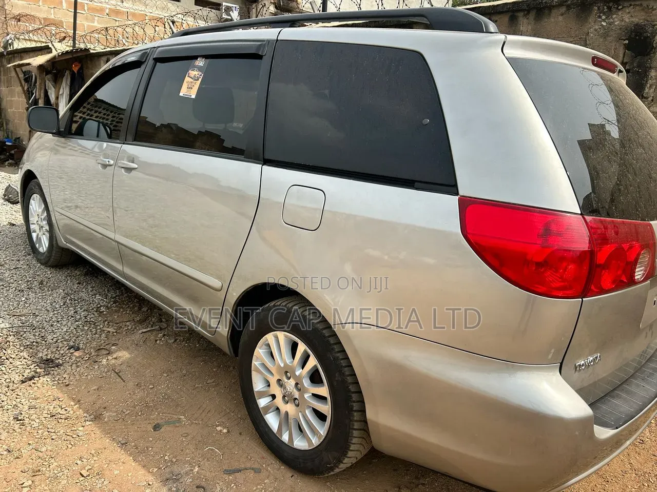 Toyota Sienna 2008 Silver