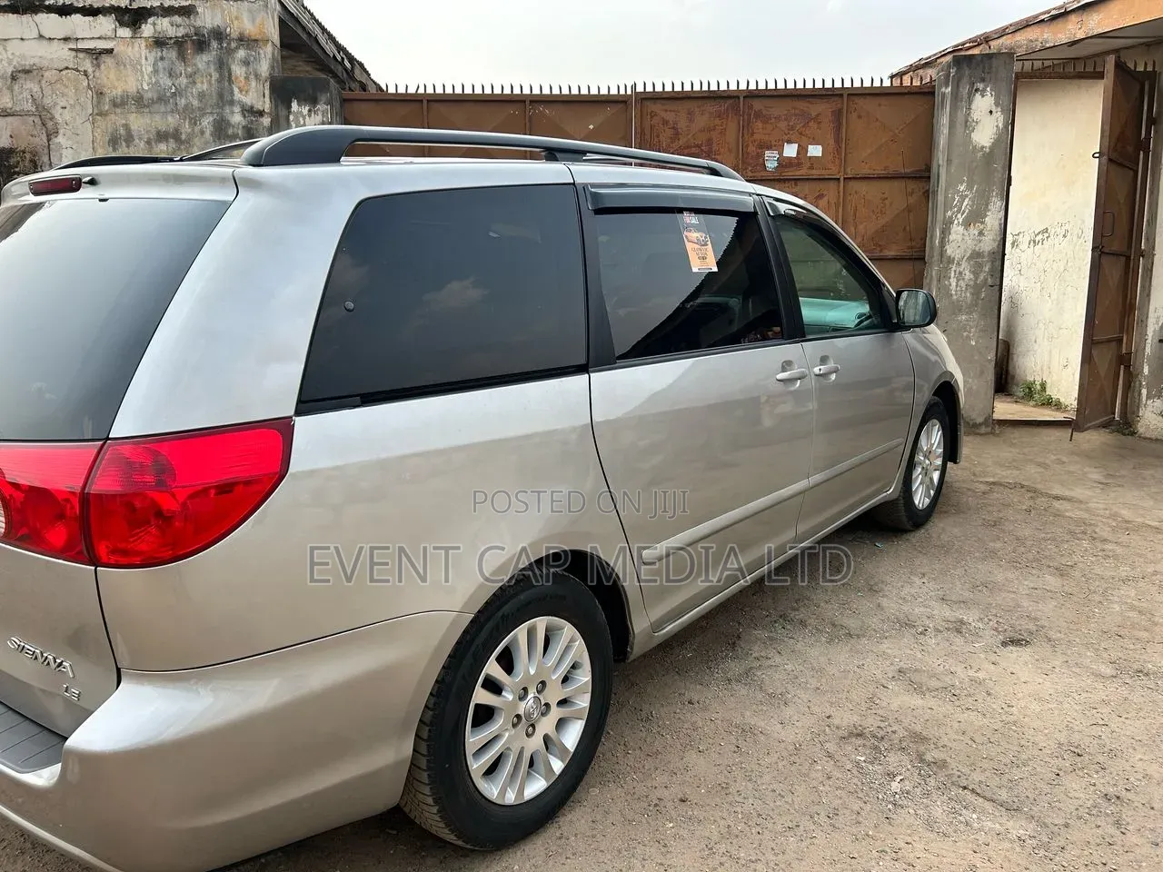 Toyota Sienna 2008 Silver