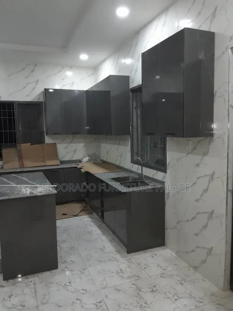 Full Standard Quality Kitchen Cabinets With Highlander Middle Table