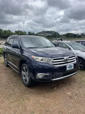 Toyota Highlander Limited 4dr SUV AWD (3.5L 6cyl 6A) 2014 Blue