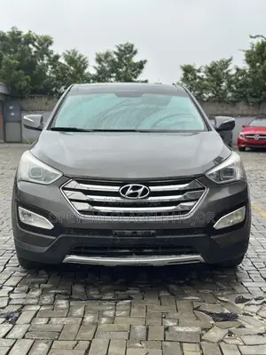 Hyundai Santa Fe Limited w/Saddle Interior 4dr SUV (3.3L 6cyl 6A) 2015