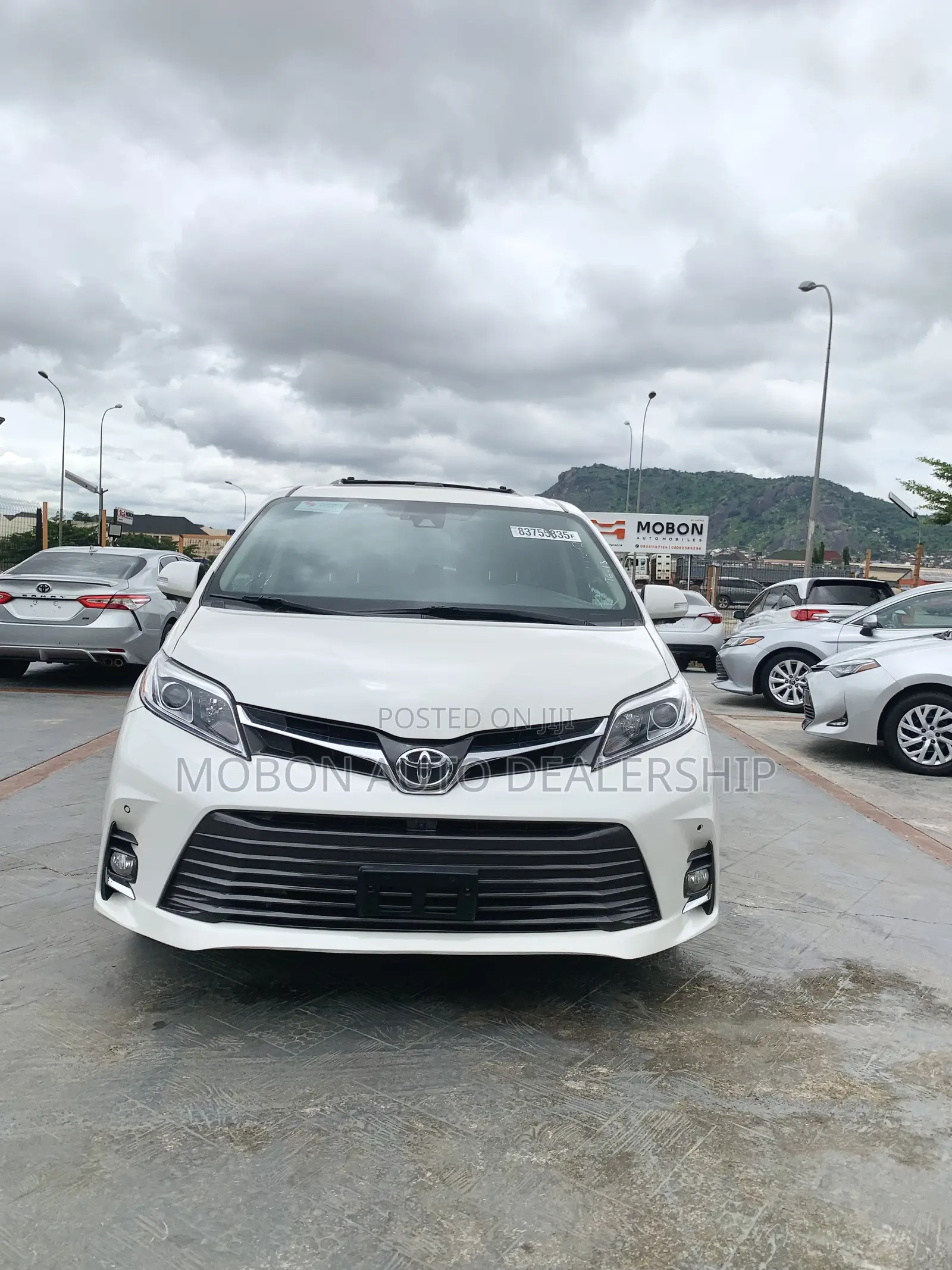 Toyota Sienna 2018 White