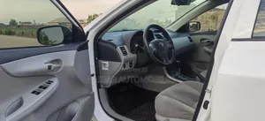 Toyota Corolla 2010 Maroon