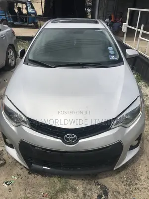 Toyota Corolla S 4dr Sedan (1.8L 4cyl CVT) 2015 Silver