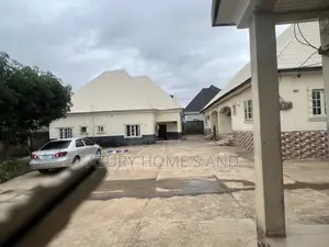 3bdrm Block of Flats in City College Karu for sale