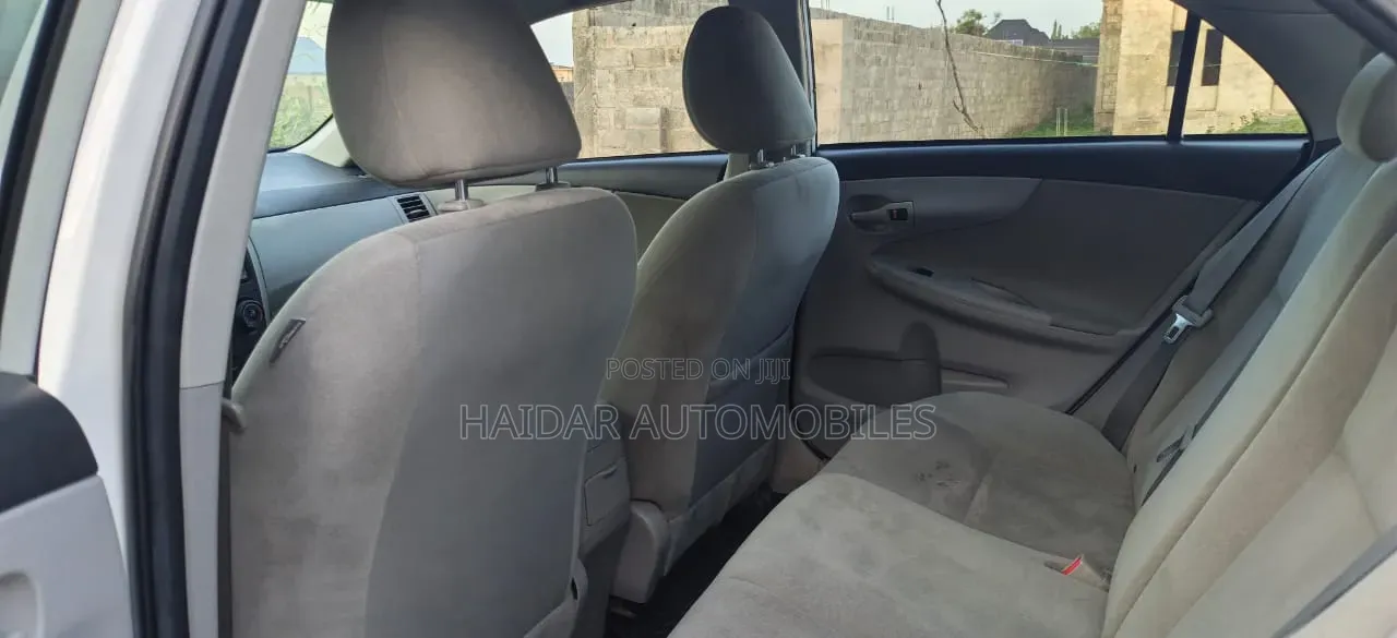 Toyota Corolla 2013 White