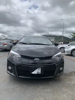 Toyota Corolla 2016 Black