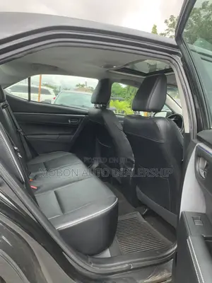 Toyota Corolla 2016 Black