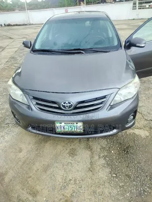 Toyota Corolla 2012 Gray