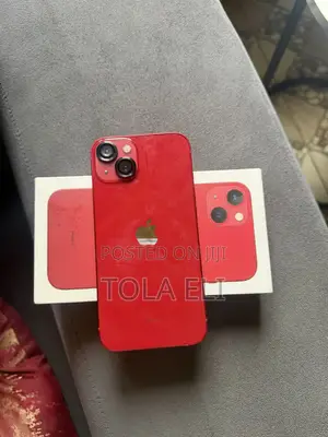 Apple iPhone 13 128 GB Red