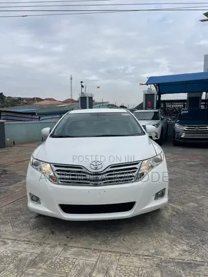 Toyota Venza AWD 2011 White