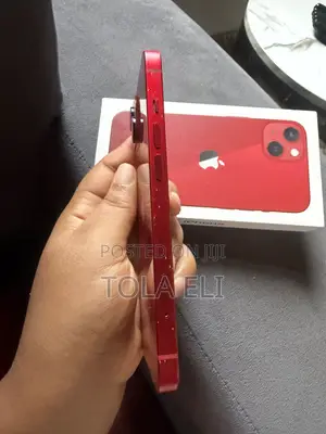 Apple iPhone 13 128 GB Red