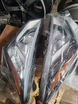 Head Light for Hyundai Santafe 2015 Model