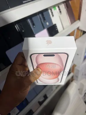 New Apple iPhone 15 256 GB Pink