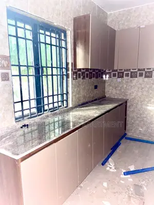 4bdrm Duplex in Area 1 for rent