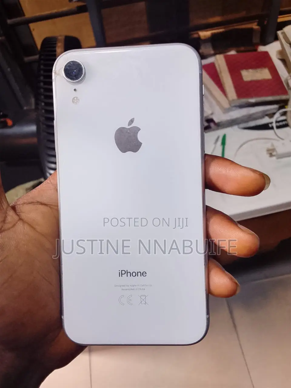 Apple iPhone XR 64 GB White